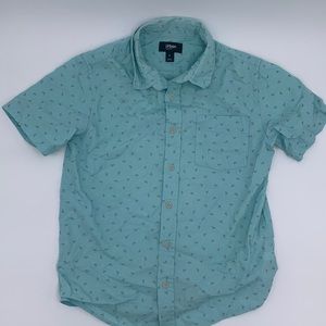 Boys urban pipeline size large button down